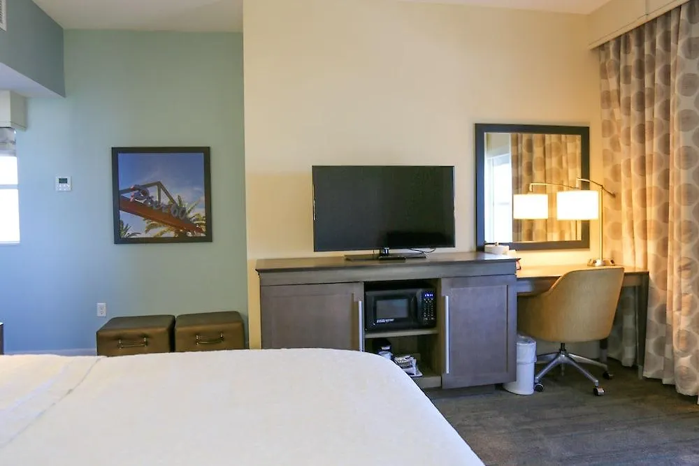Hampton Inn And Suites Clearwater Beach Otel