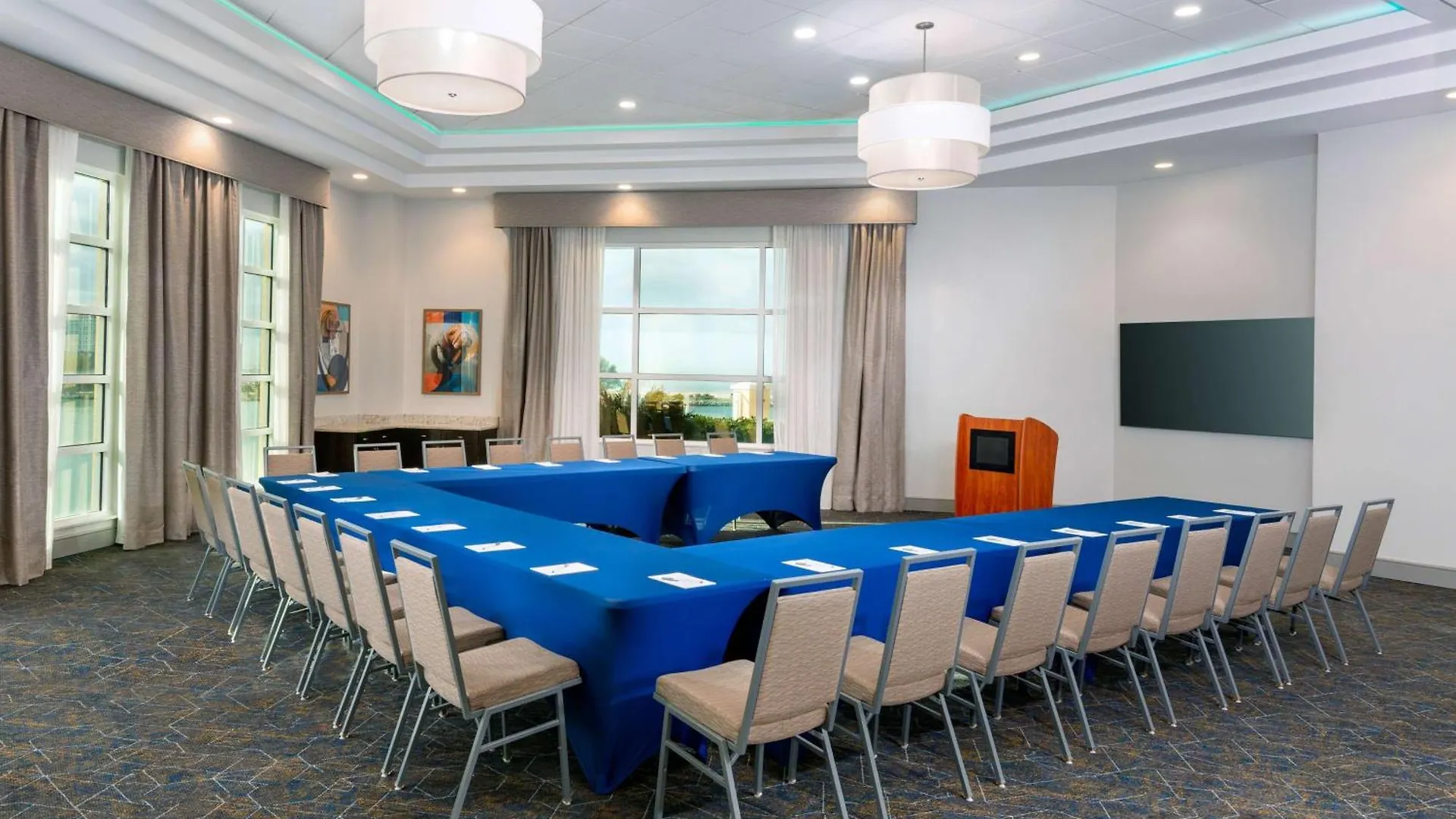 Hampton Inn And Suites Clearwater Beach