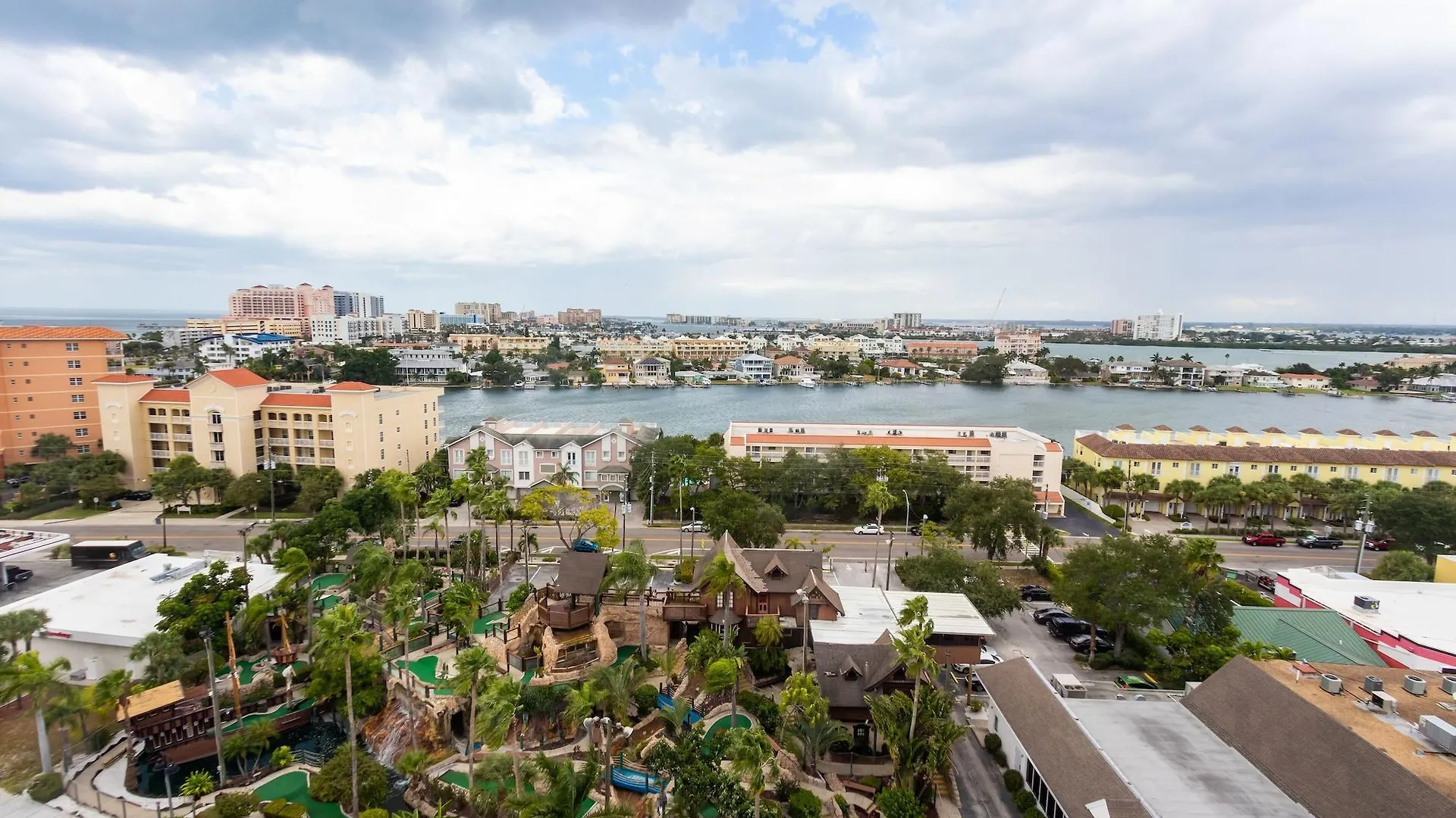 Hampton Inn And Suites Clearwater Beach Hotel