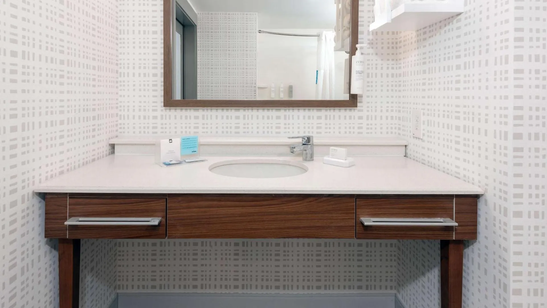 Hampton Inn And Suites Clearwater Beach Hotel