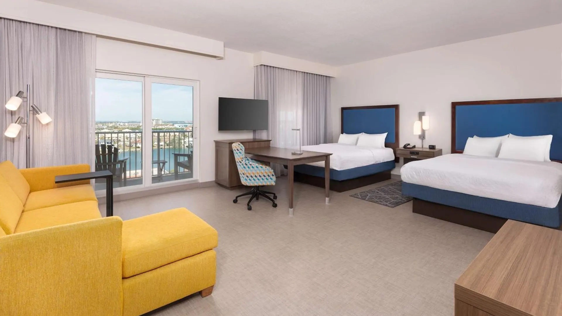 Hampton Inn And Suites Clearwater Beach Hotel