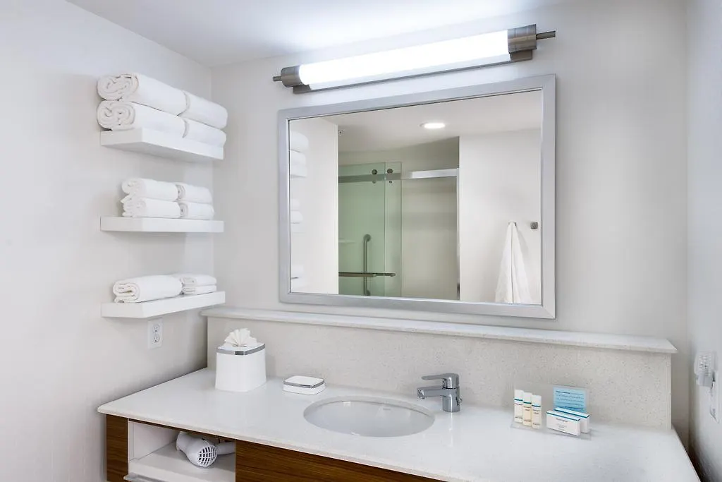 Hotel Hampton Inn And Suites Clearwater Beach